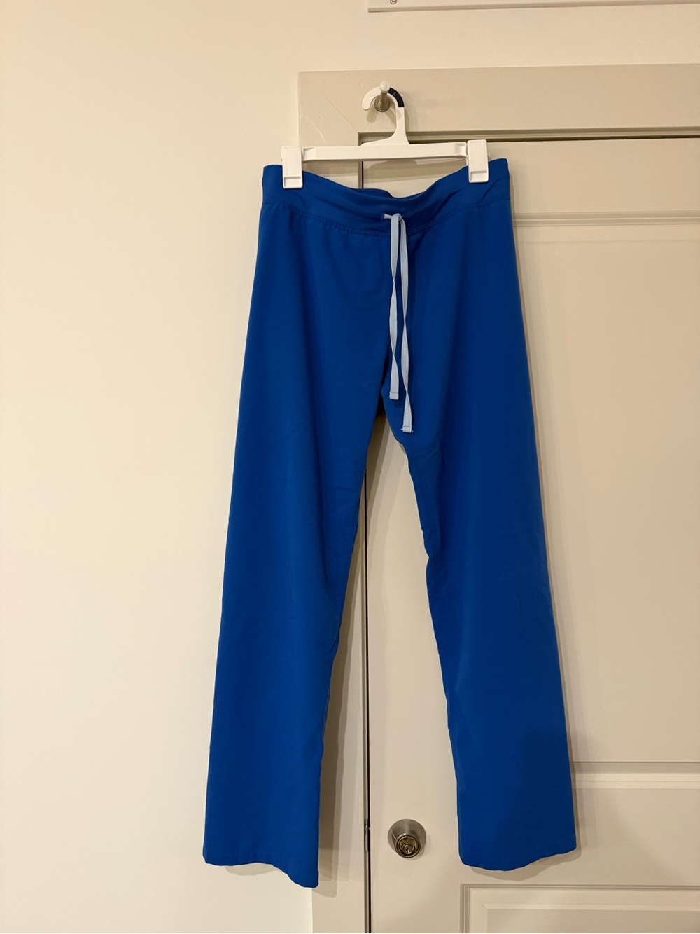 Royal Blue Figs Livingston Scrub Pants - Picture 3 of 4